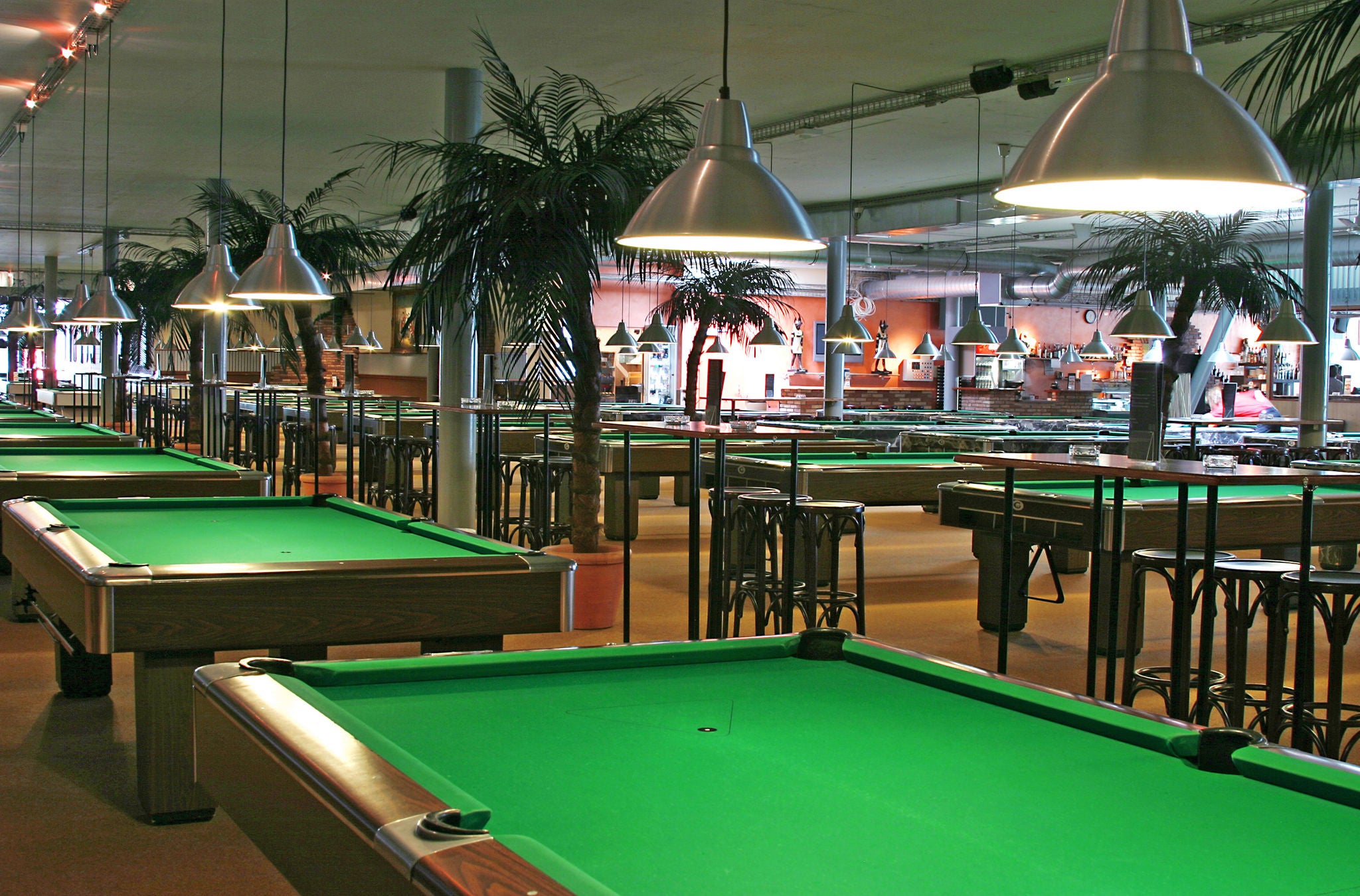 Billiardtische im «Billiardino» in Zürich