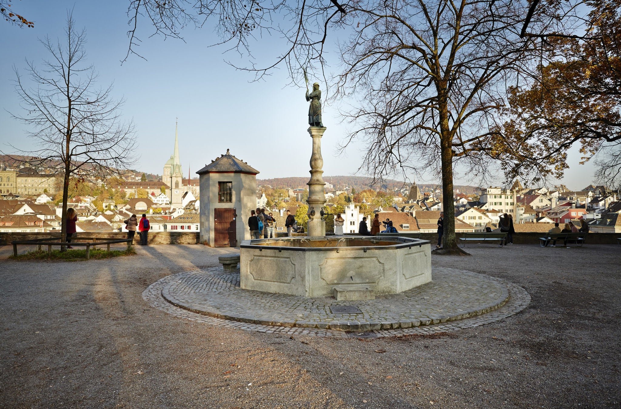 Blick auf den Lindenhof