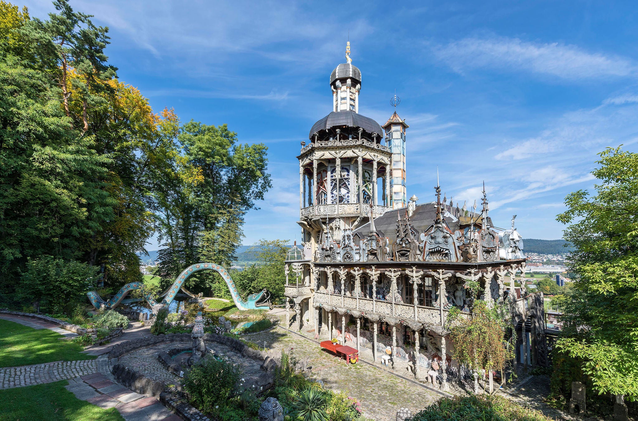 Die Kathedrale und das Seepferd im Bruno Weber Park