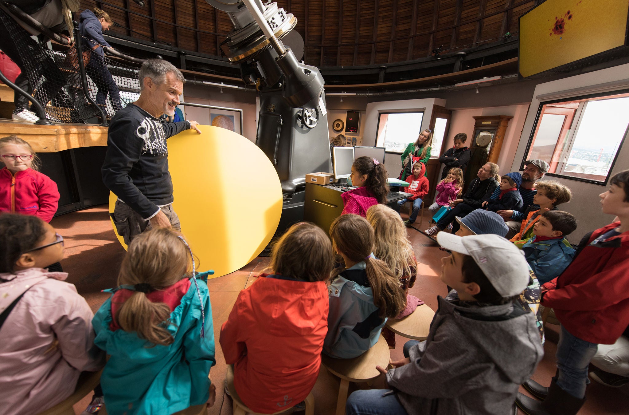 Kinderführung in der Sternwarte Urania in Zürich