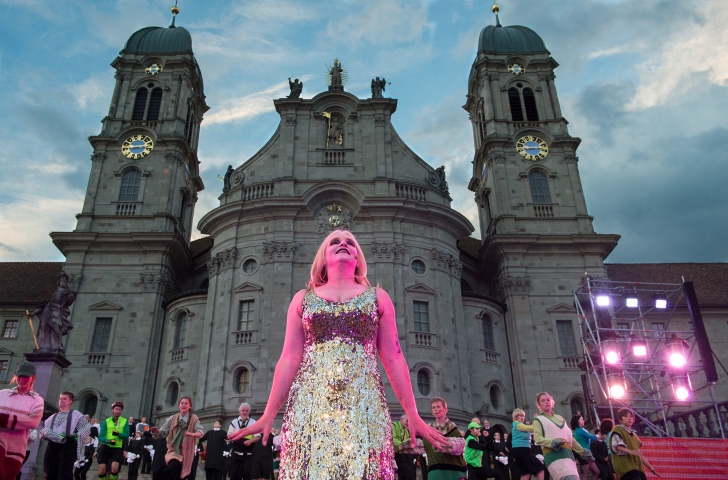 Welttheater Einsiedeln 2013
©Judith Schlosser, e-mail: j_schlosser@bluewin.ch, Bankverbindung: ZKB, 1137-0586.405, IBAN:CH7000700113700586405, SWIFT:ZKBKCHZZ80A