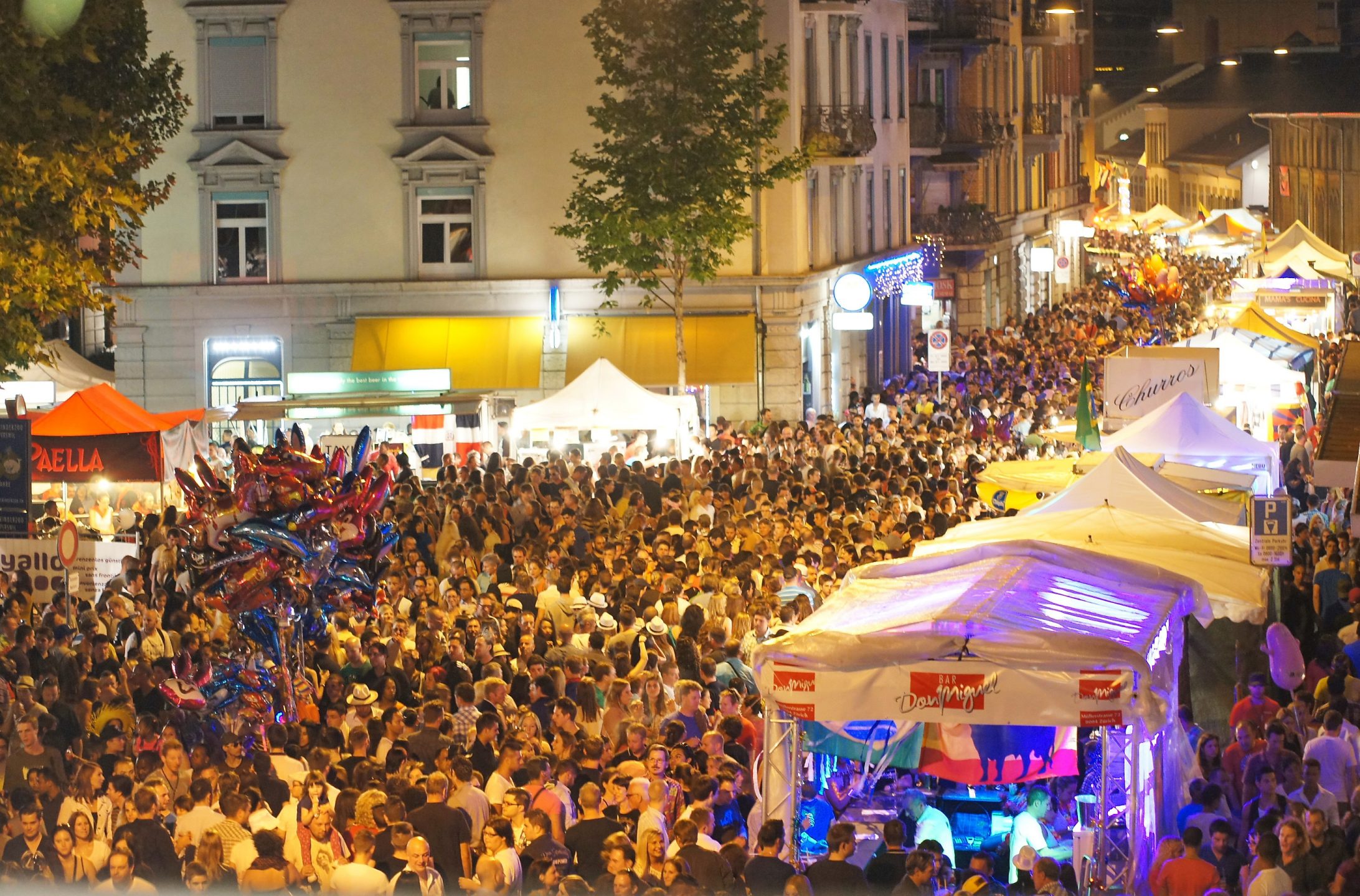 Eintrittsticket für das Caliente Latin Music Festival vom Freitag, 1